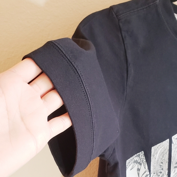 Women's Nike Tee Shirt - Picture 4 of 6